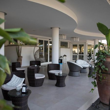 Love & Fama Hotel Sabaudia Dış mekan fotoğraf