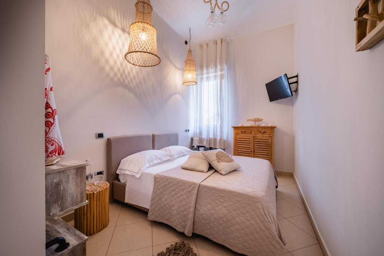 Love & Fama Hotel Sabaudia Dış mekan fotoğraf