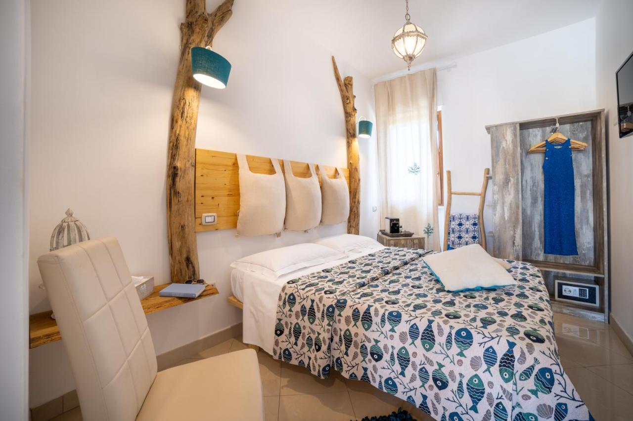 Love & Fama Hotel Sabaudia Dış mekan fotoğraf