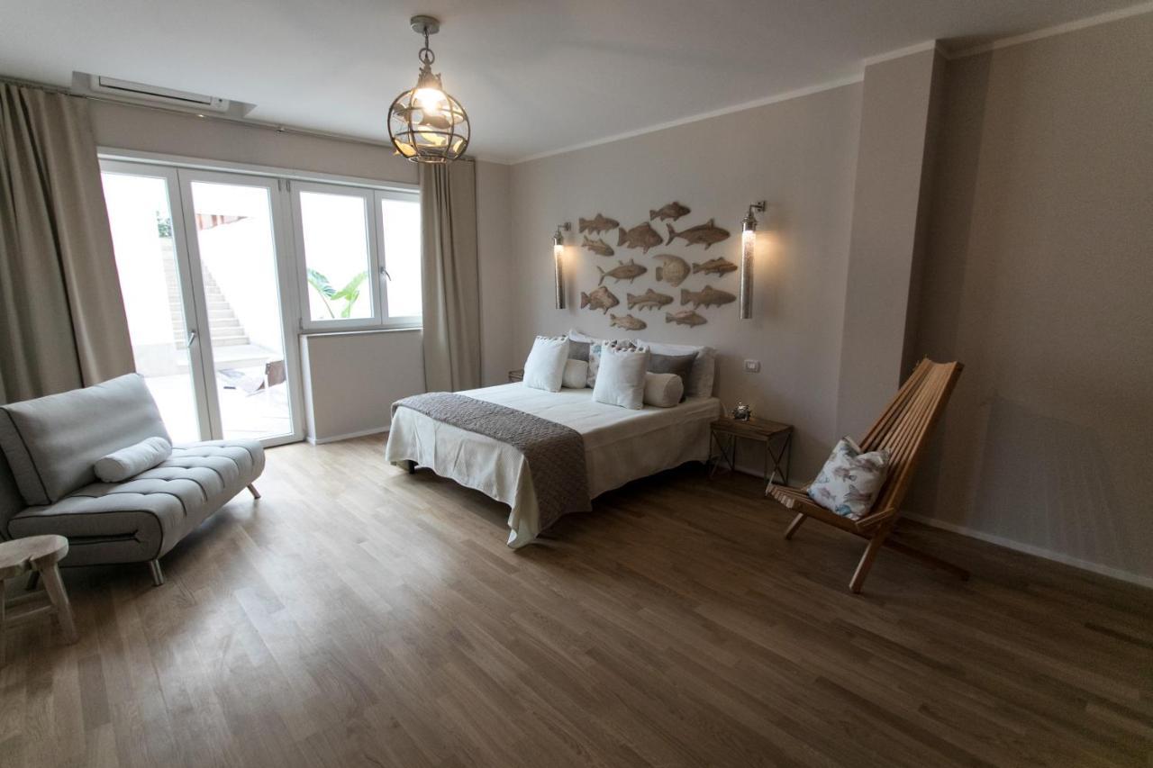 Love & Fama Hotel Sabaudia Dış mekan fotoğraf