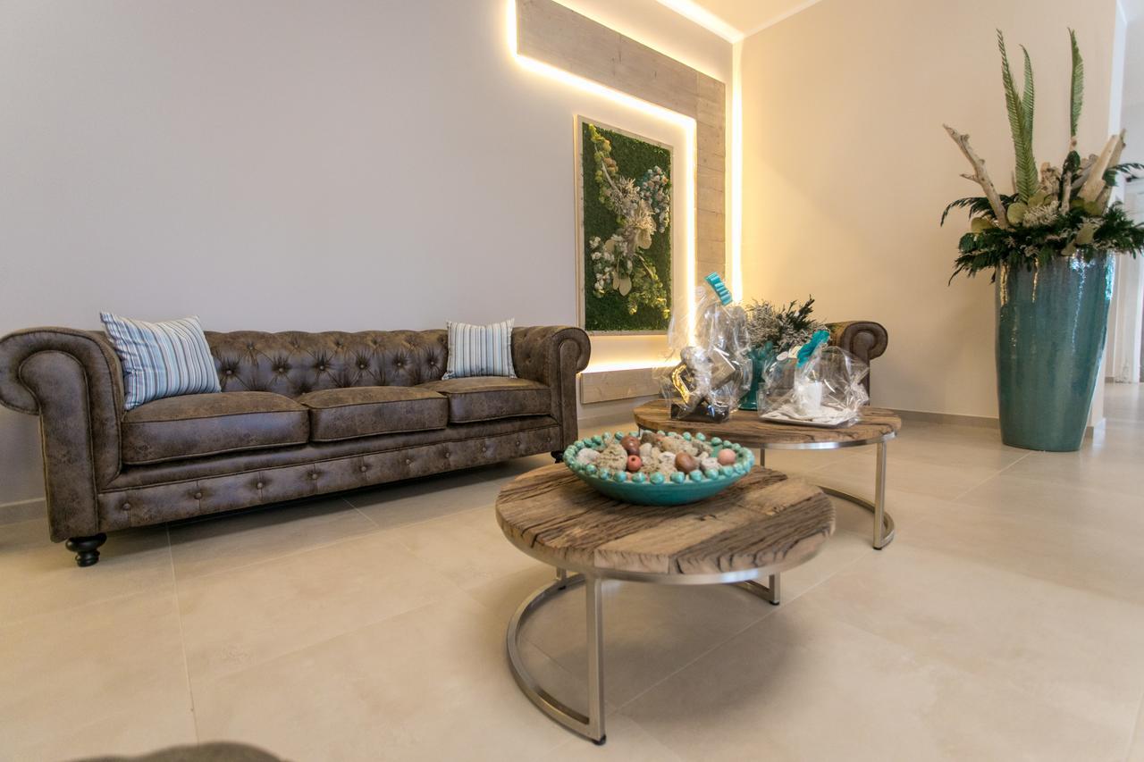 Love & Fama Hotel Sabaudia Dış mekan fotoğraf