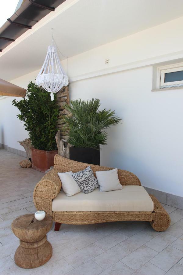 Love & Fama Hotel Sabaudia Dış mekan fotoğraf